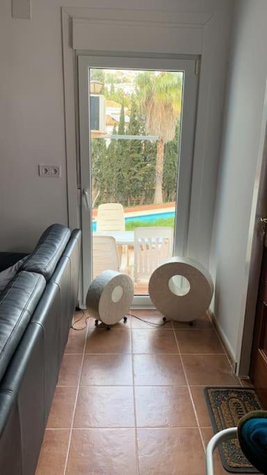 Huis Met Zwembad 贝纳尔马德纳 外观 照片