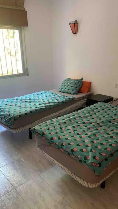 Huis Met Zwembad 贝纳尔马德纳 外观 照片